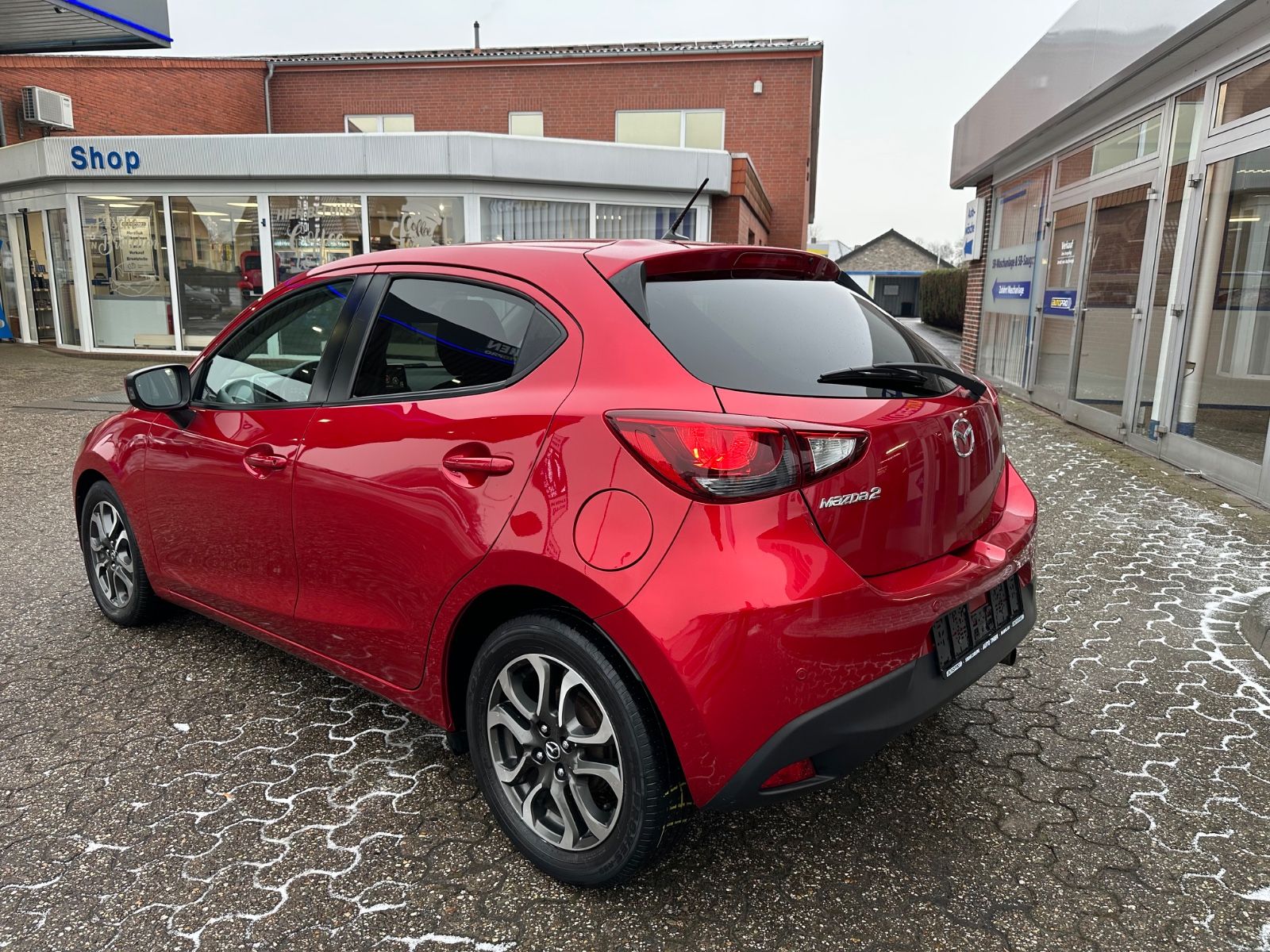 Fahrzeugabbildung Mazda 2 1.5 SKYACTIV-G 90 Nakama GRA/Sitzhzg/Einparkh