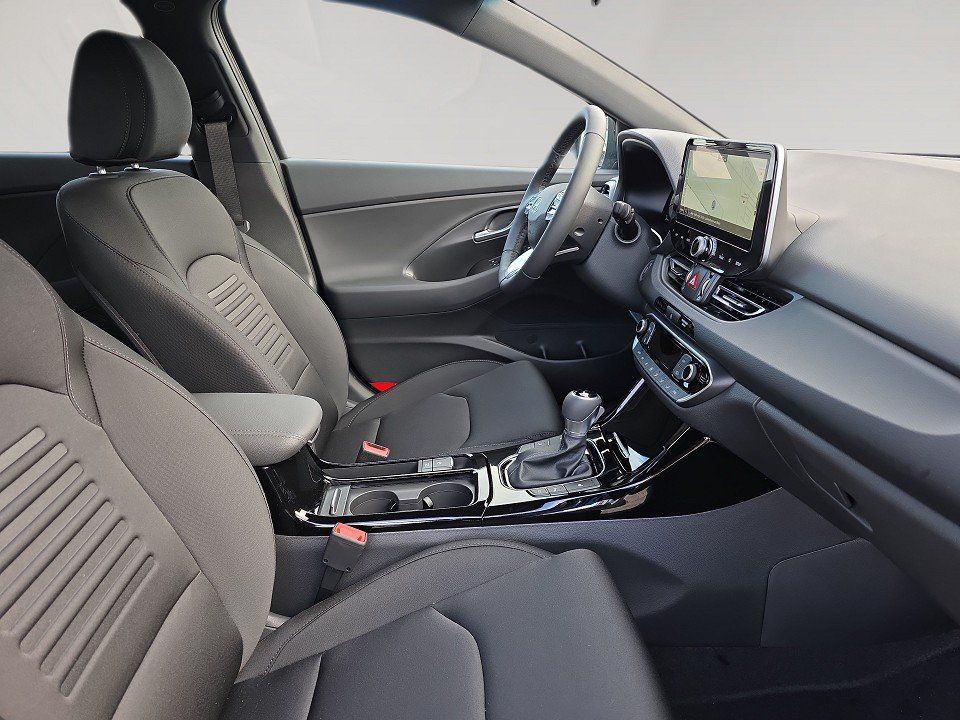 Fahrzeugabbildung Hyundai i30 1.0T 100PS DCT ADVANTAGE Plus-Paket