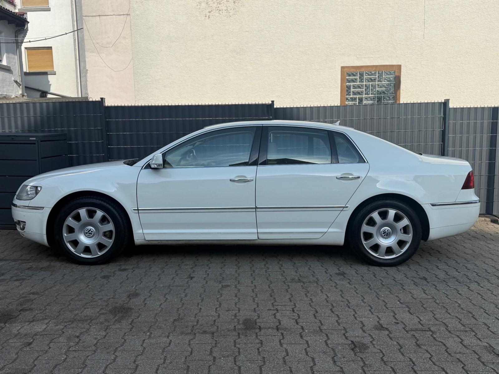 Volkswagen Phaeton V6TDI 4M*2HD*KAM*AUTO*SCHIEB*MASSA+5SITZ