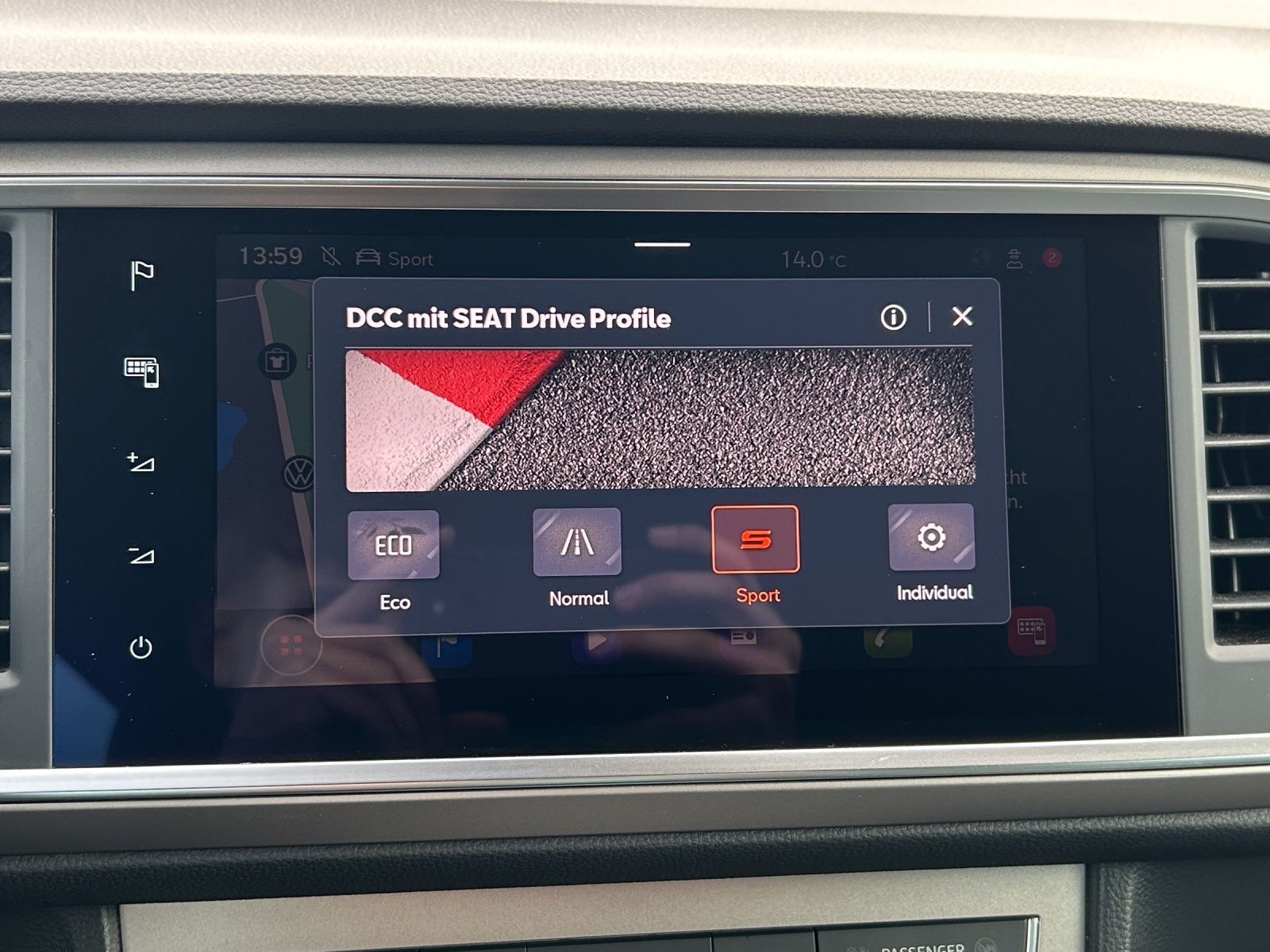 Fahrzeugabbildung SEAT Ateca TDI Xperience DSG LED AHK Navi ACC RFK SH