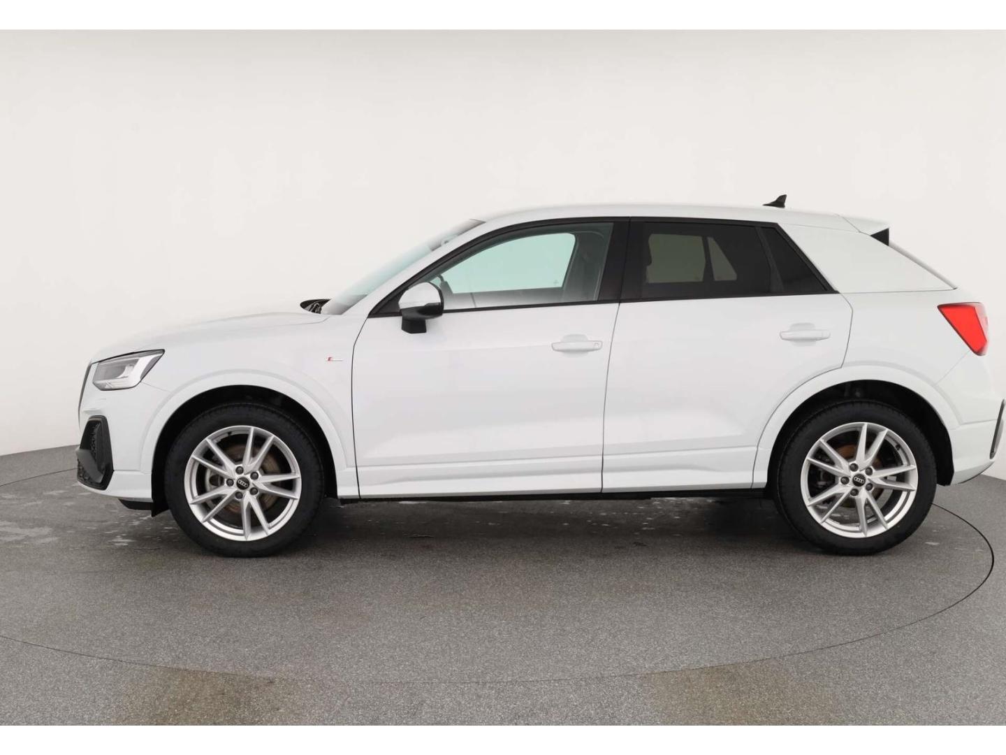 Audi Q2 40 TFSI quattro S line AHK/RFK/NAV/Leder/18'', миниатюра 4