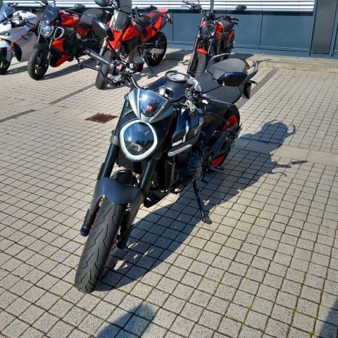 Ducati Monster +