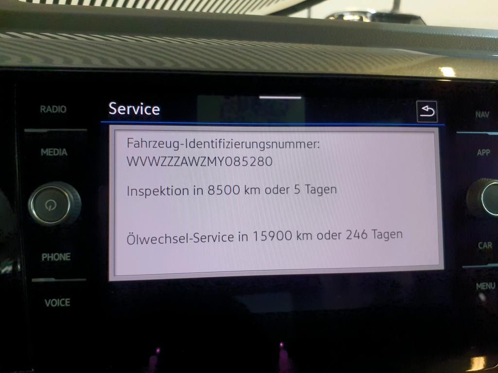 Volkswagen Polo Highline 1.0 TSI BMT DSG 4 Türen Pano*RFK*P