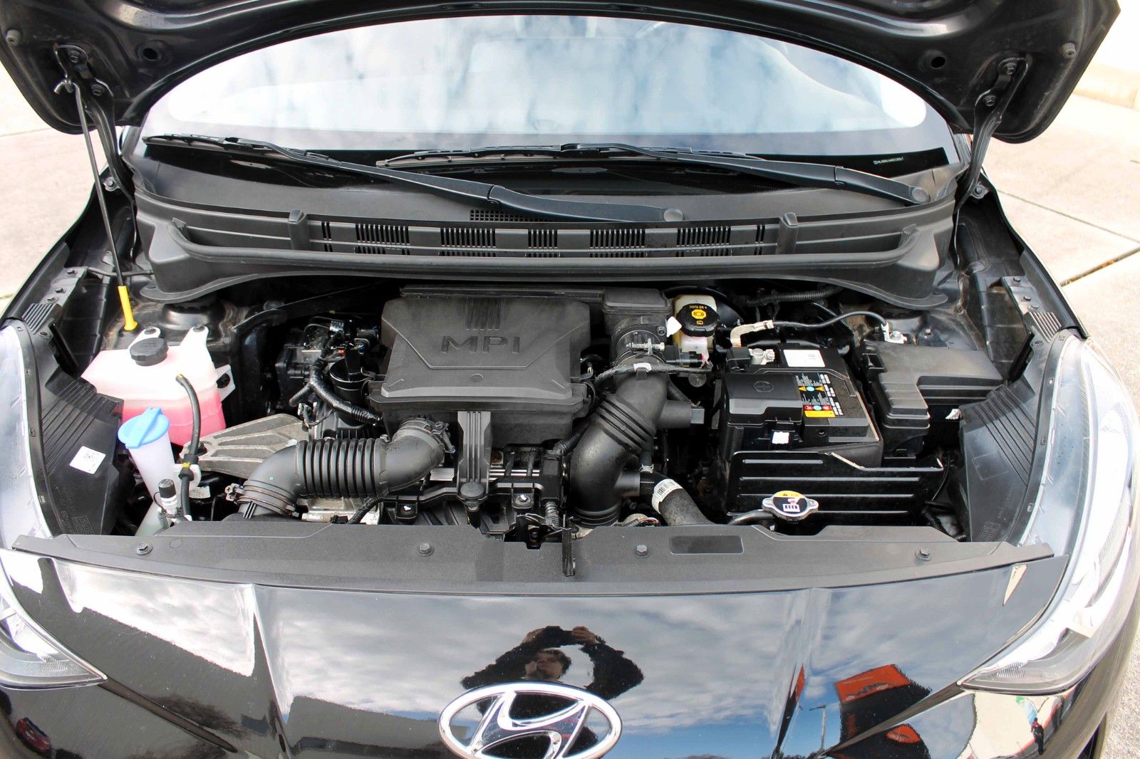 Fahrzeugabbildung Hyundai i10 Select TEMPO ABS eCall BT DAB FLA MFL
