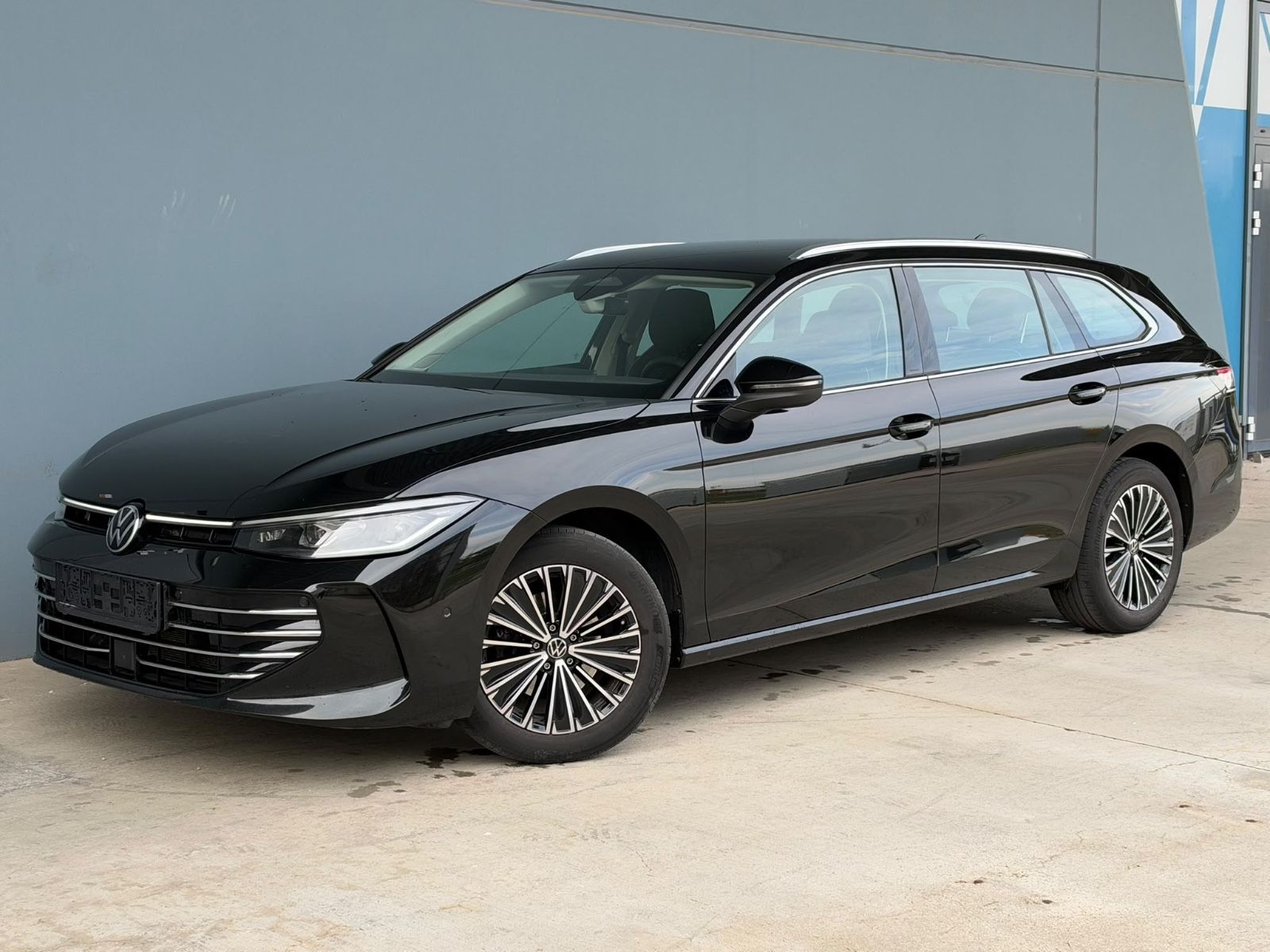Volkswagen Passat Variant 1.5 eTSI Elegance Matrix Kamera