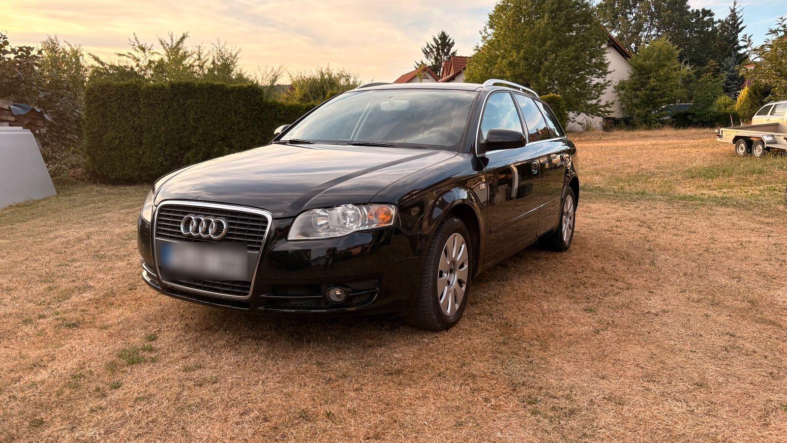Audi A4 2006 — rear view
