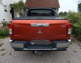 Mitsubishi L200 4x4 DoKa Cam Rollo Leder AHK Top Ausstattun - Mitsubishi Gebrauchtwagen in Augsburg