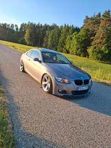 BMW e92 325d M-Packet - BMW 325 mit Diesel-Antrieb: Sportwagen
