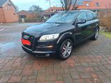 Audi Q7 Quattro S-LINE - Audi Q7 aus 2008: Line