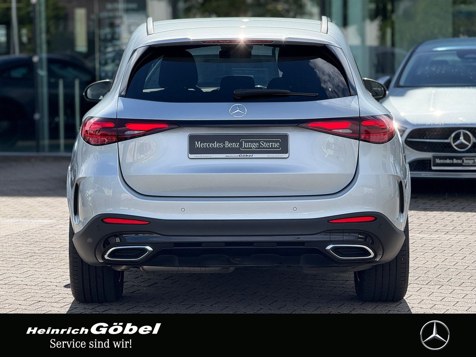 Fahrzeugabbildung Mercedes-Benz GLC 220 d 4M AMG*AHK*MEMORY*360°*DISTRONIC
