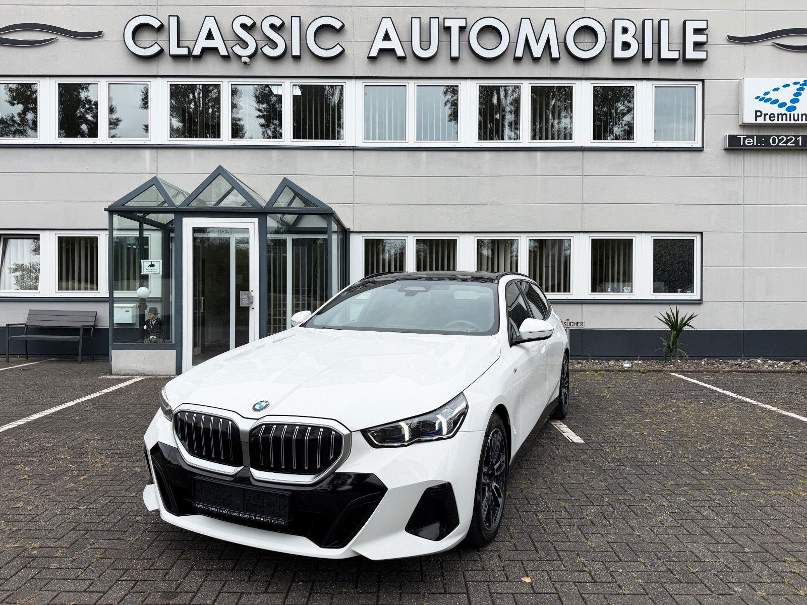 BMW 520d Touring xDrive M Sport Panorama foto 2