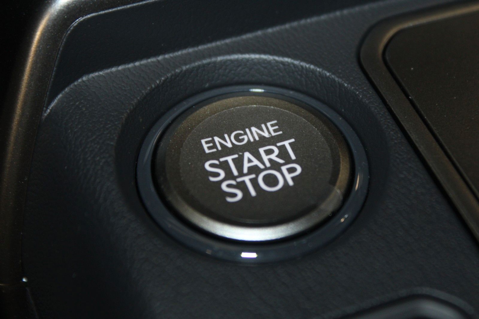 Fahrzeugabbildung Kia Seltos 1.6 T-GDI 2WD Spirit DRIVEWISE SOFORT