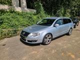 Volkswagen VW Passat 2.0 TDI Variant - Volkswagen Passat aus 2008: TDI