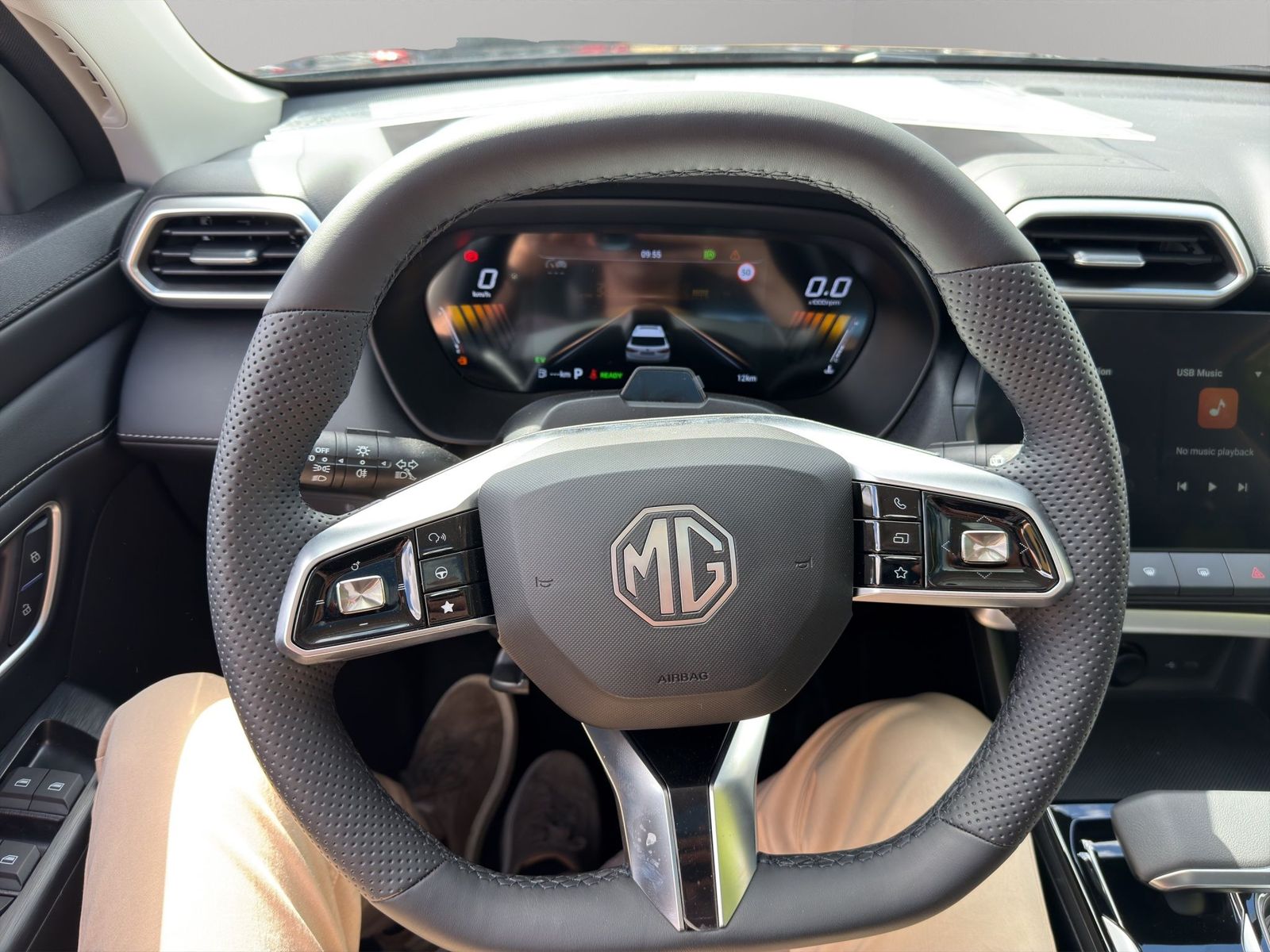 MG ZS