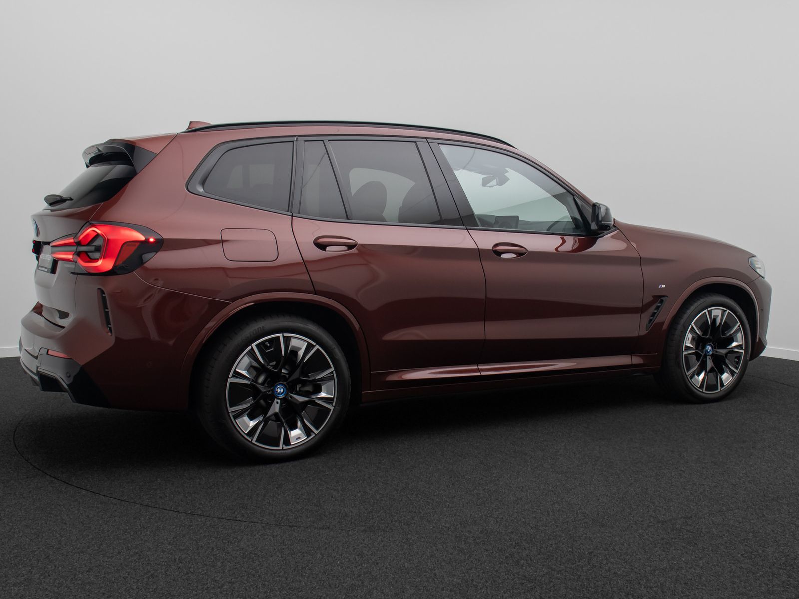 Fahrzeugabbildung BMW iX3 IMPRESSIVE H/K HUD AHK 360° Panorama 20Zoll
