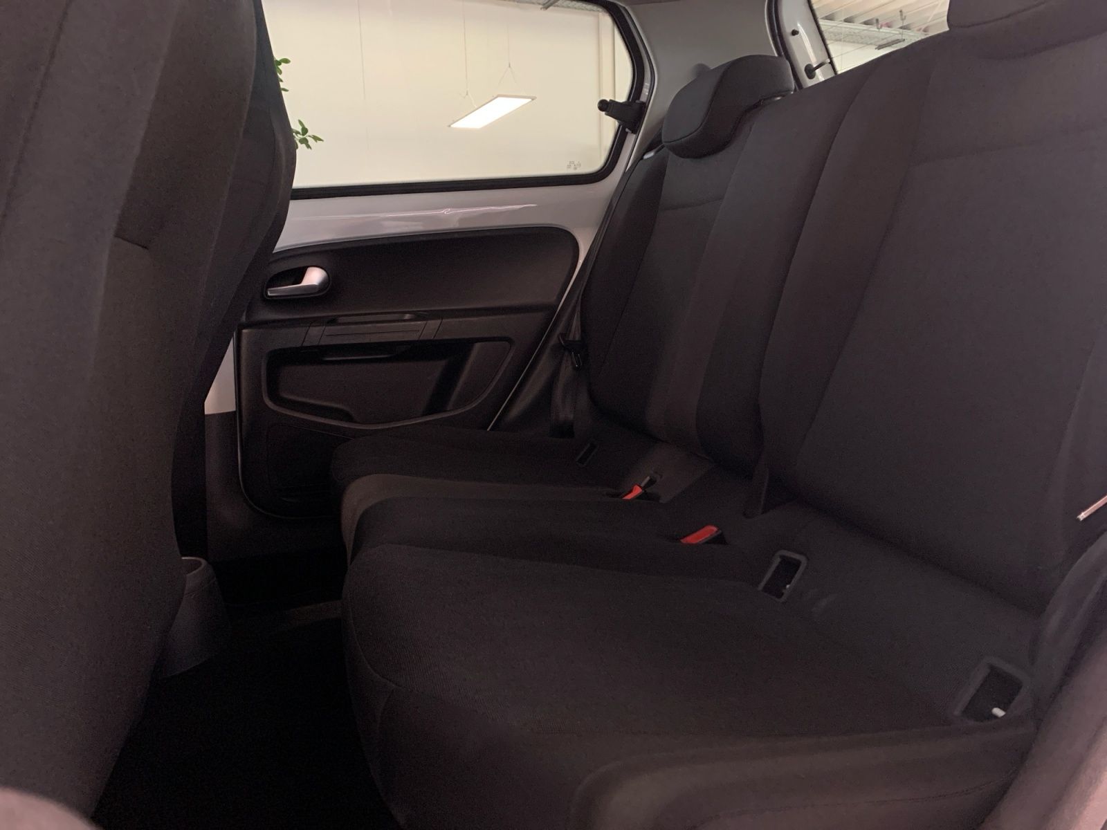 Volkswagen e-up! - Bild 11