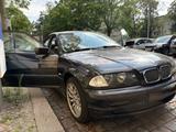 BMW 318i - 1.Hand / Kein Rost - BMW 318 aus 2001: 318i