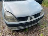 Renault Clio II bj 2004 - Renault Clio: Sportwagen