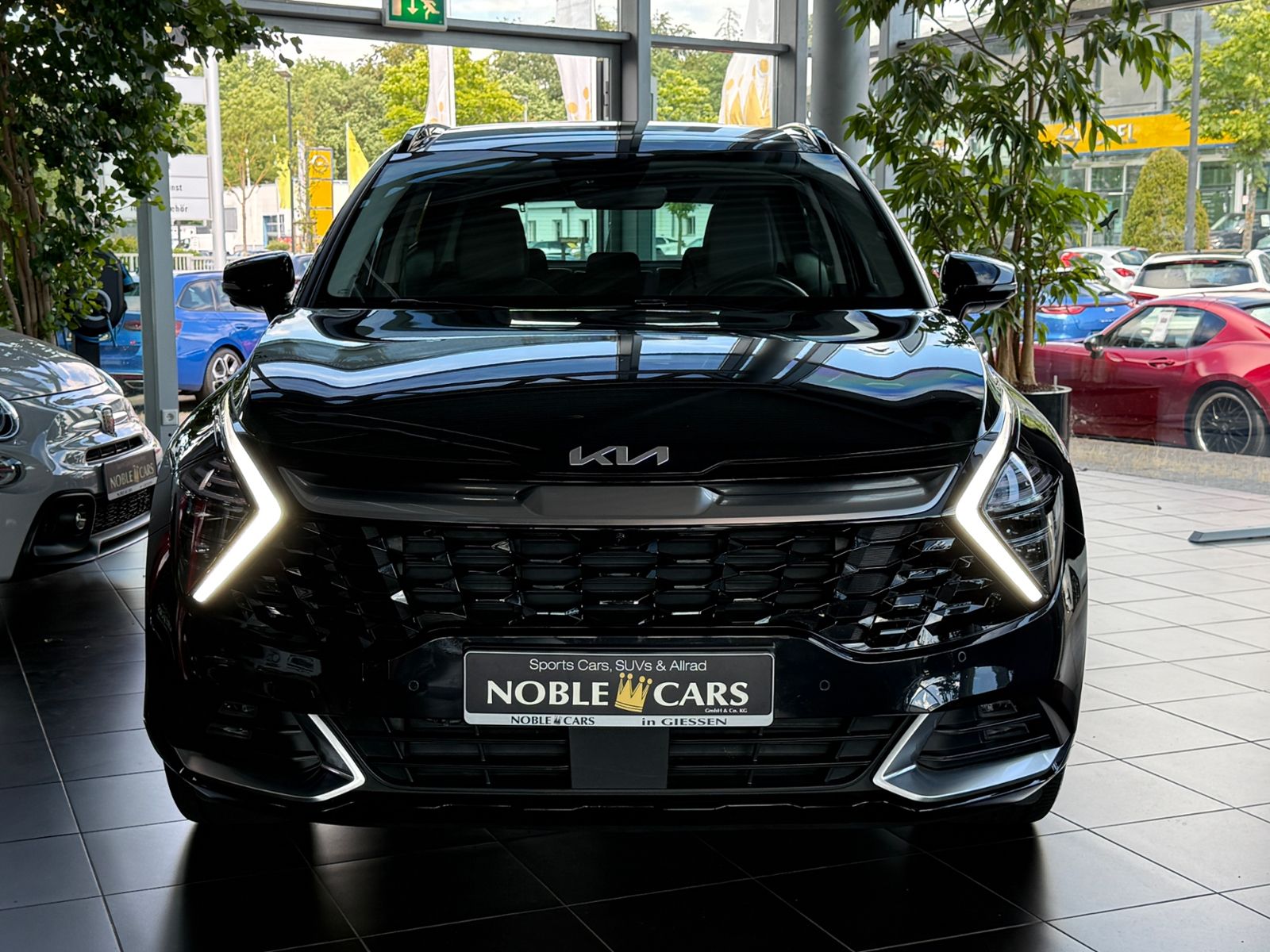 Fahrzeugabbildung Kia Sportage Spirit 4WD AHK PANO 360° H/K LEDER