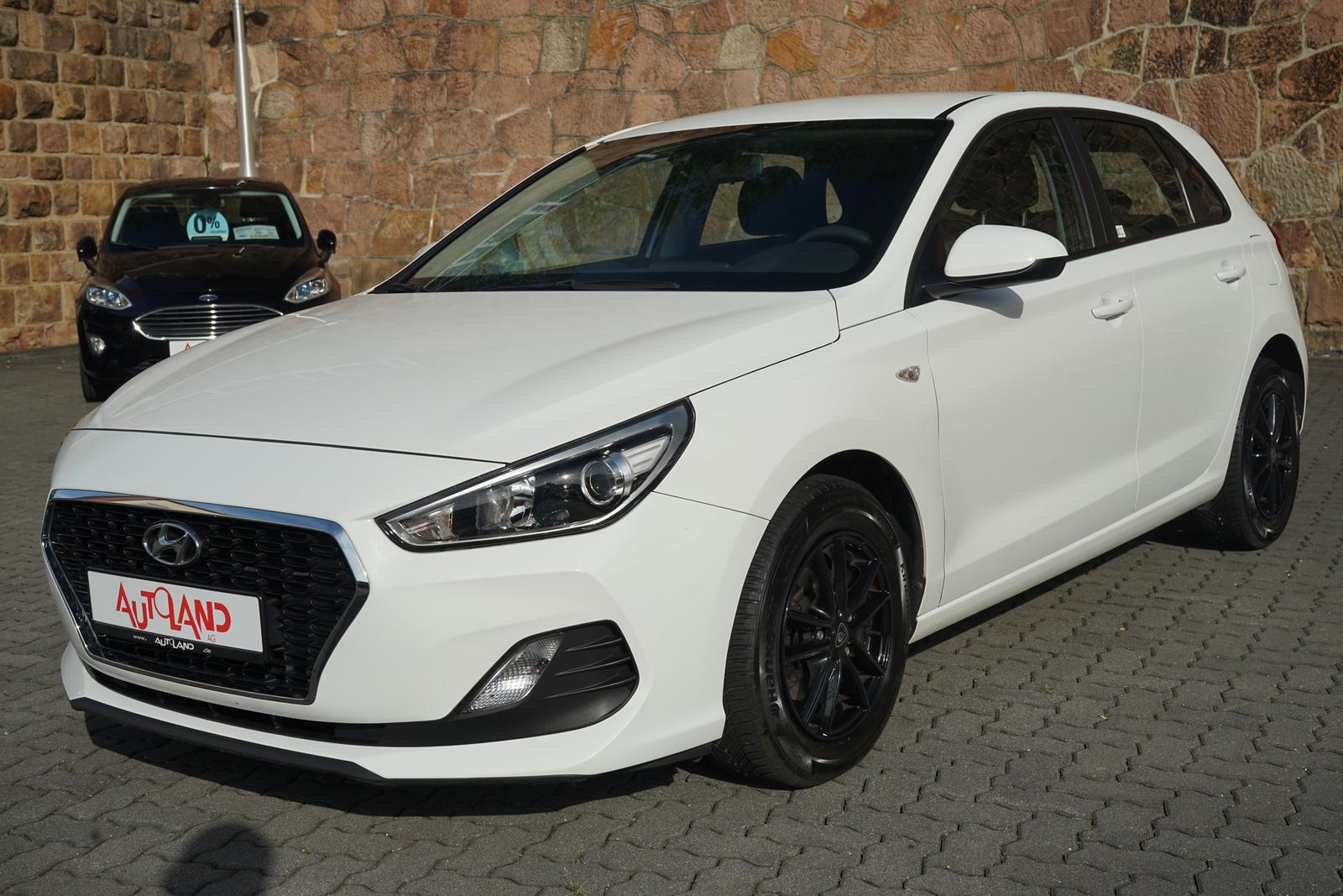 Hyundai i30 1.4 Pure Tempomat PDC Klima Tagfahrlicht USB