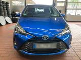 Toyota Yaris Hybrid Y20 Team D - Toyota Yaris: Automatik