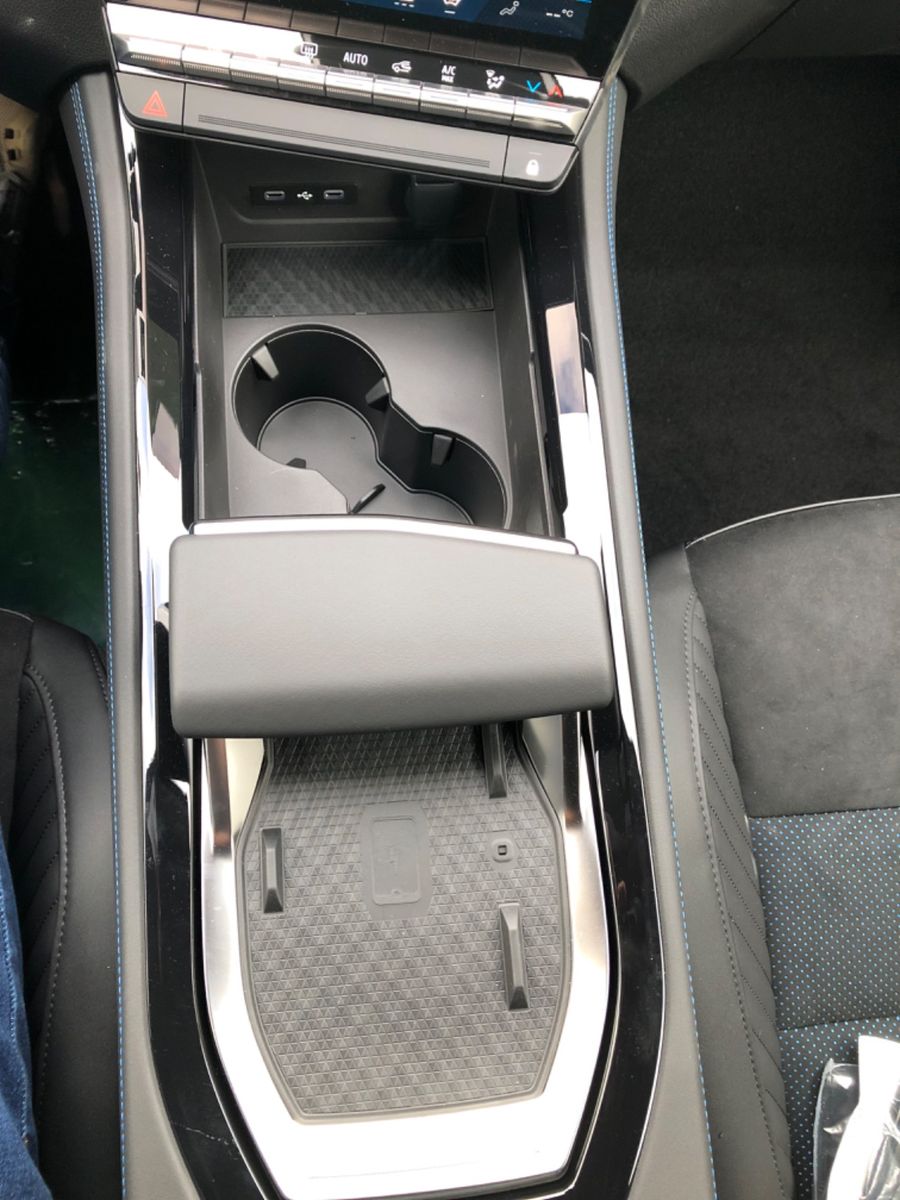 Renault Rafale - Bild 28