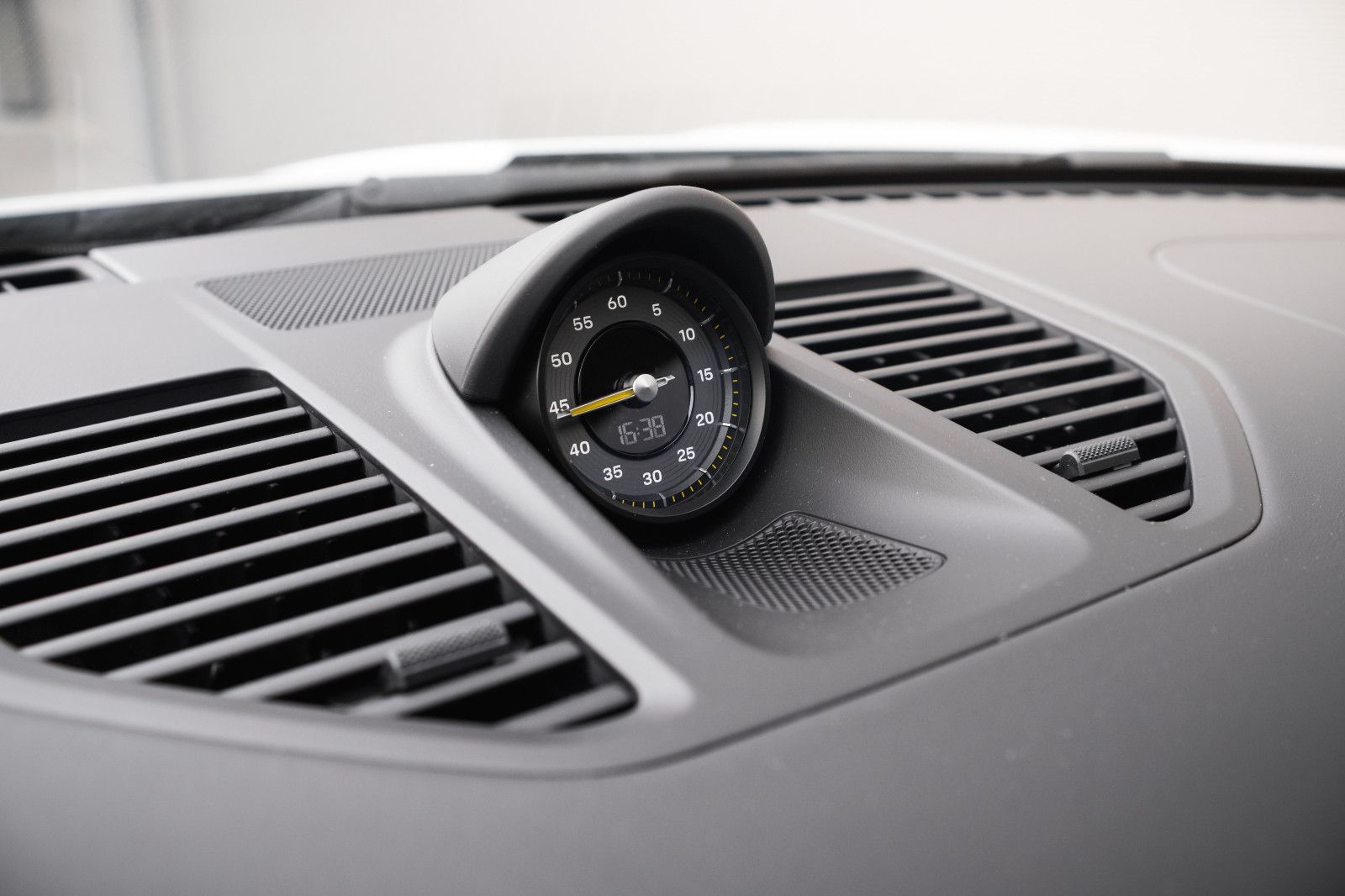 Fahrzeugabbildung Porsche 992/911 GT3-Lift-LED-Matrix-Vollschale