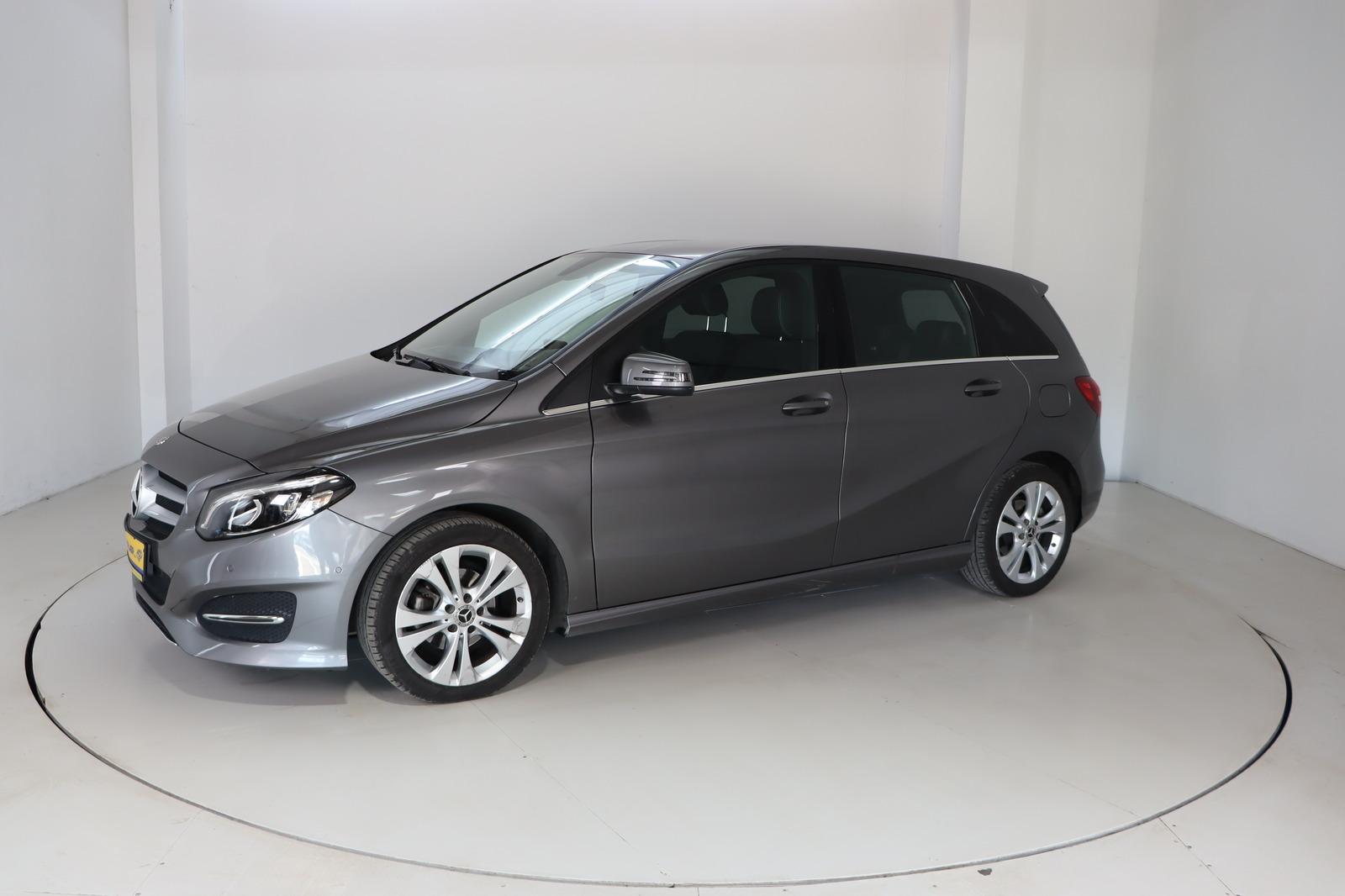 Mercedes-Benz B 180 d * LED * Navigation