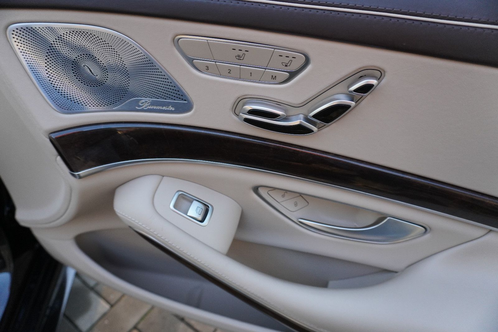 Fahrzeugabbildung Mercedes-Benz S 560 4Matic L AMG