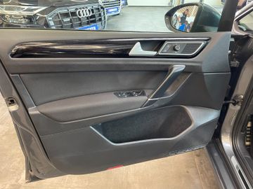 Volkswagen Golf Sportsvan *ACC*NAVI*SZHZ*PDC*KAMERA*