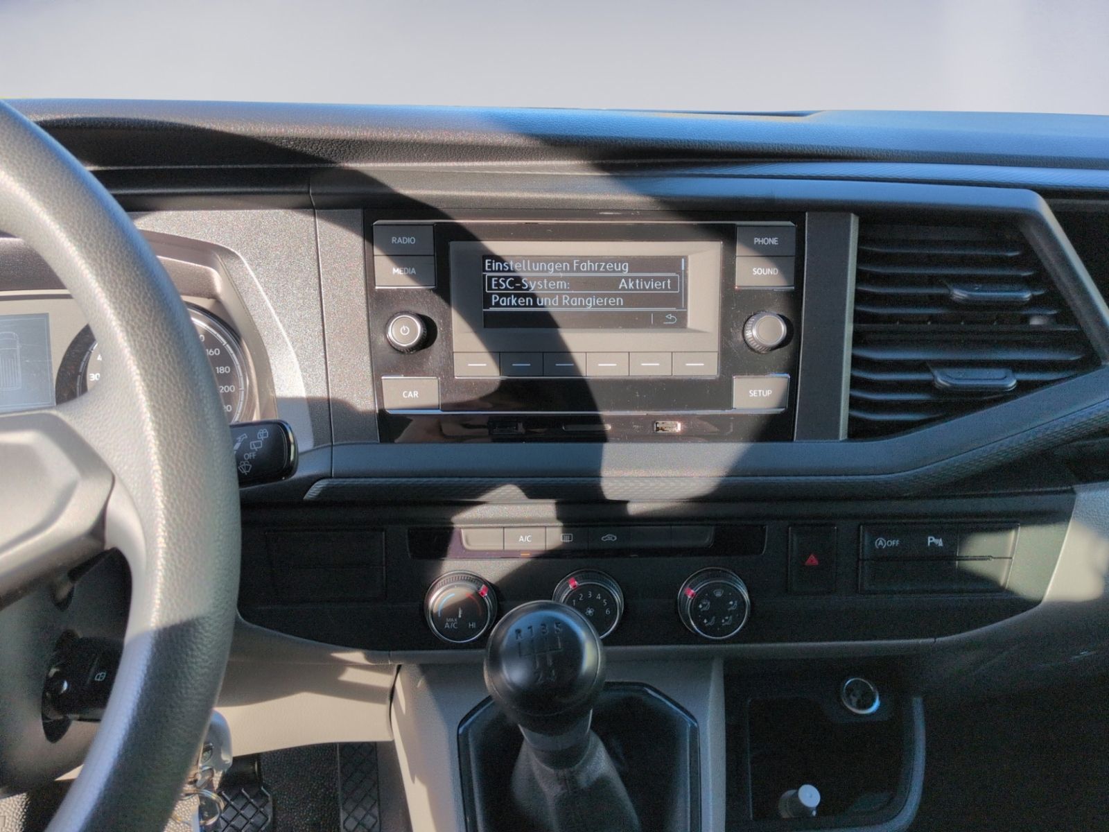 T6.1 Kombi 2.0 TDI KLIMA+9-SITZE+PDC