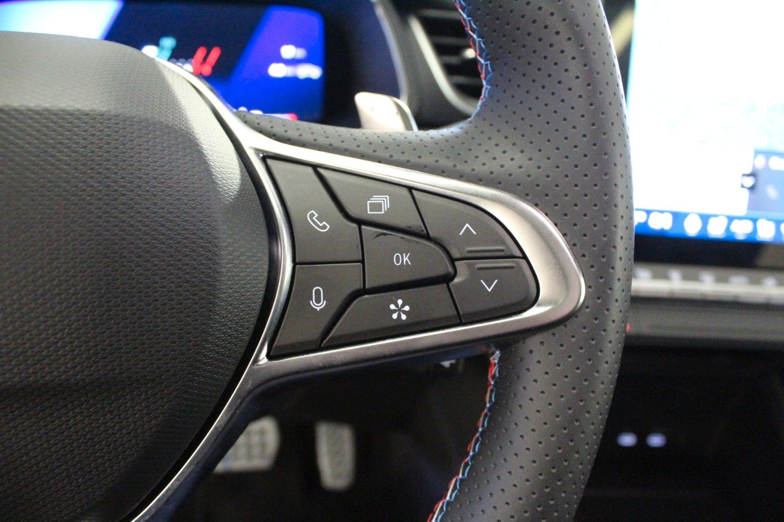 Fahrzeugabbildung Renault Symbioz Mild Hybrid 140 EDC Esprit Alpine