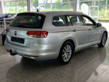 Volkswagen Passat Variant - 4