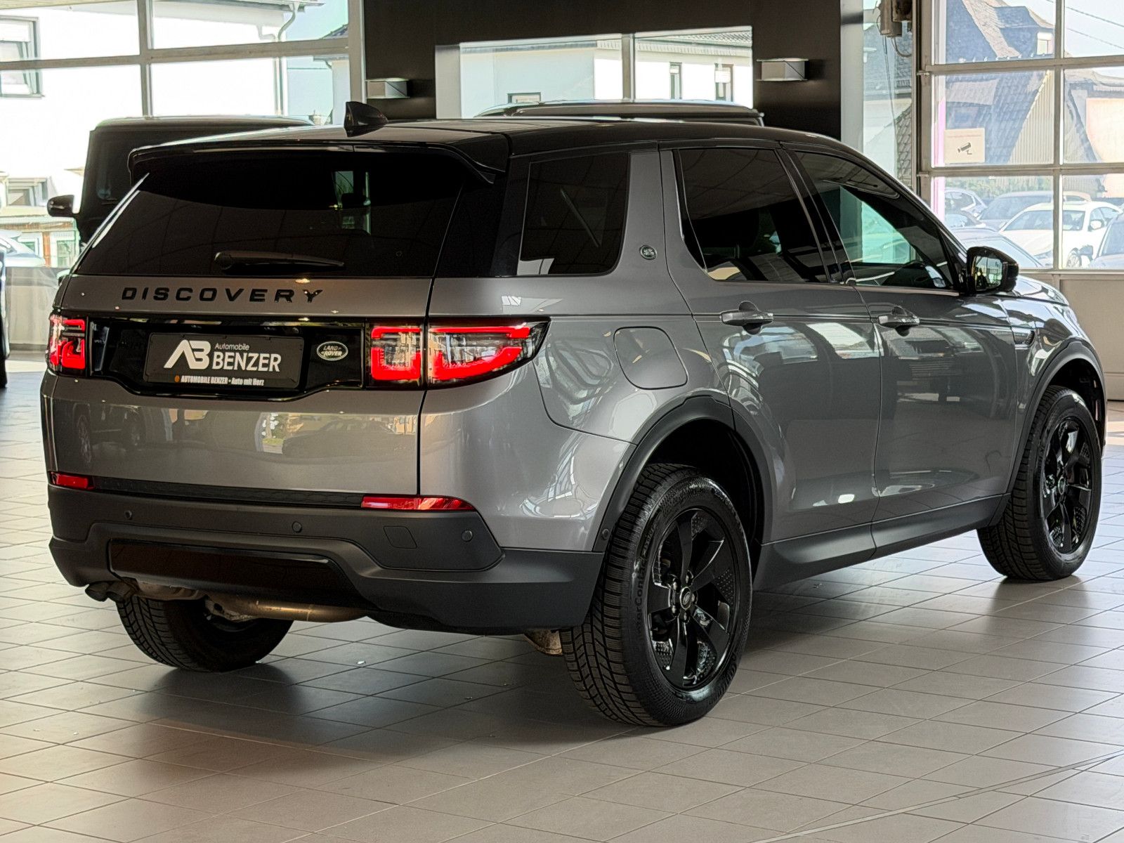 Fahrzeugabbildung Land Rover Discovery Sport AWD D200/360''KAM/LEDER/PANORAMA
