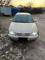 Volkswagen Vw Bora 1.6 16V Benzin 102 PS Euro4 TUV 03... - Volkswagen Bora: 6.4