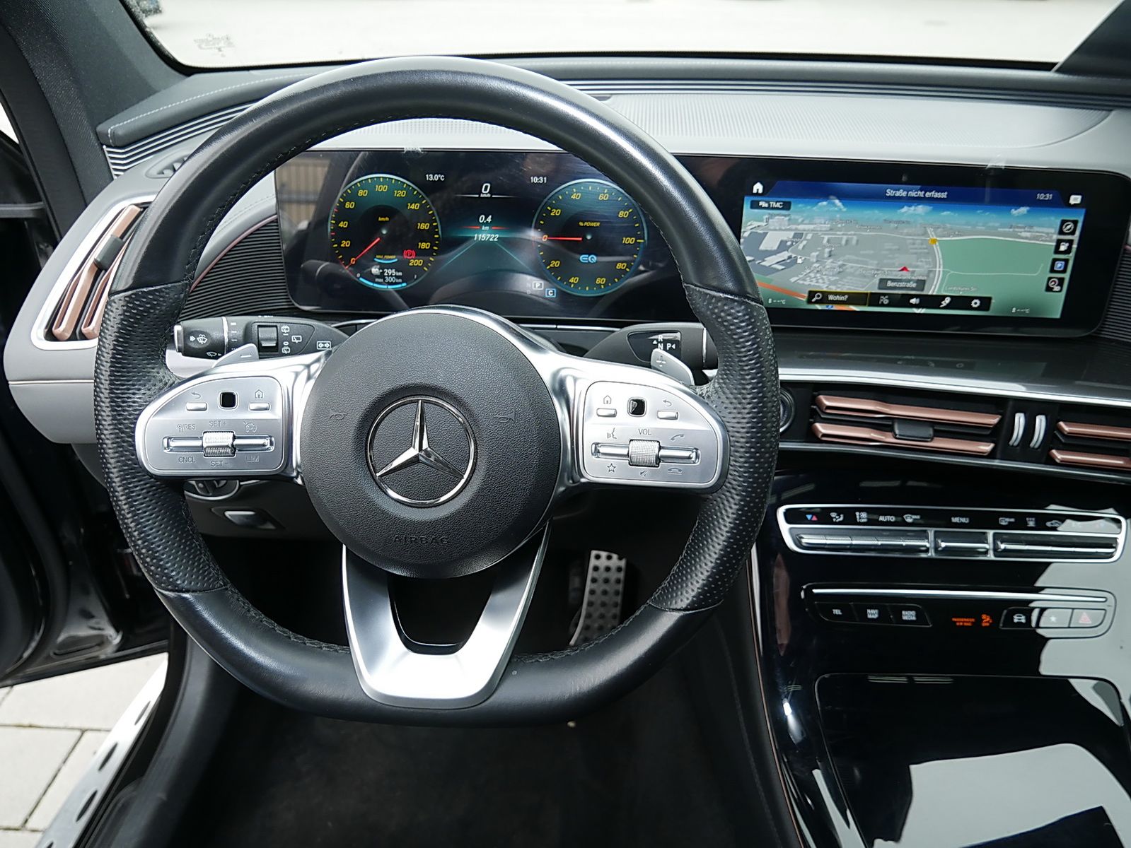 Mercedes-Benz EQC 400 4M AMG+MEMORY+SCHIEBEDACH+AHK+360°KAMERA foto 13