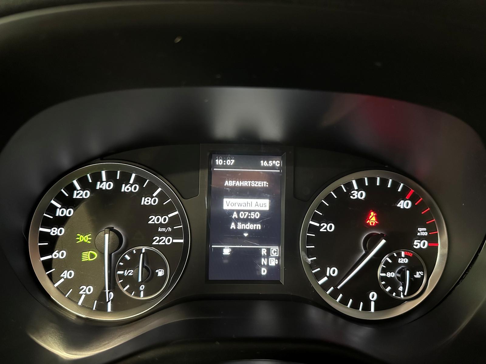 Mercedes-Benz VITO TOURER 114 4X4 LANG 2xSCH-TÜR 8SITZE STANDH