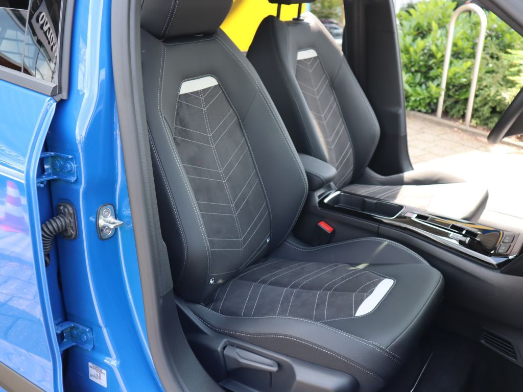 Fahrzeugabbildung Opel Mokka-e Ultimate (B/B)