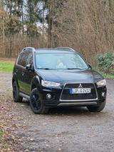Mitsubishi Qutlander 2.2D-ID 4WD 7 Setzer ... - gebrauchte Mitsubishi Outlander aus dem Jahr 2010