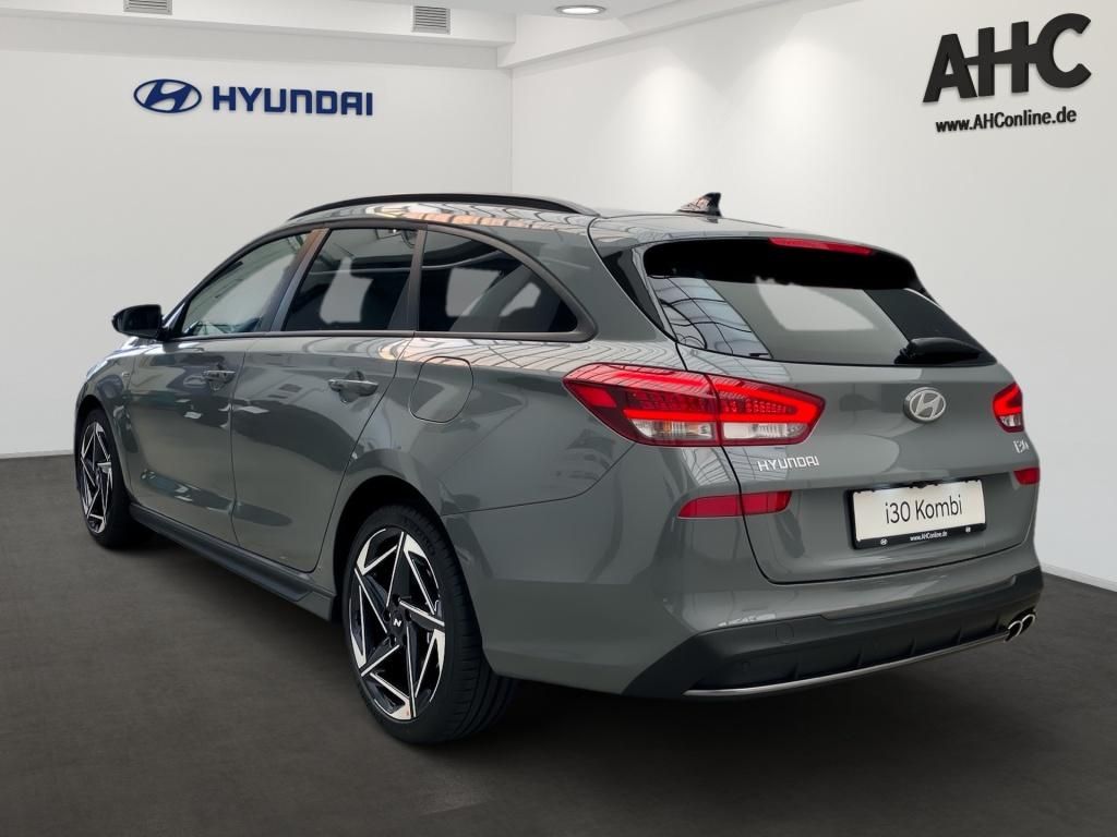 Fahrzeugabbildung Hyundai i30 Kombi 1.5 T-GDI 7-DCT N-Line Pano 2xKlima