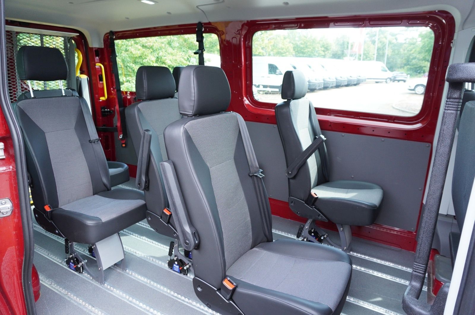 Fahrzeugabbildung Volkswagen Crafter 35 2.0 TDI ' Rollstuhl Umbau ' Navi Klim