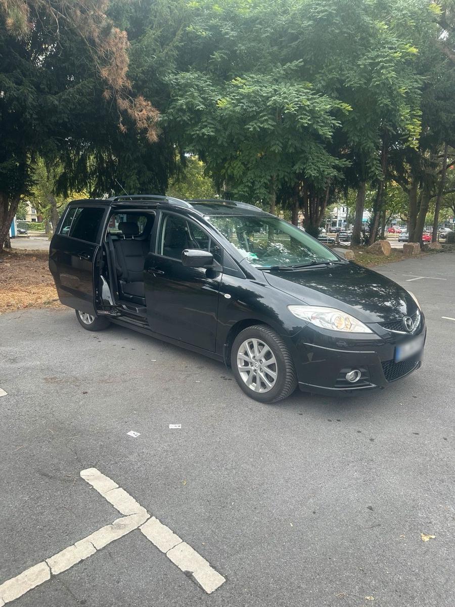 Mazda 5 2010 — photo 6