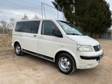 Volkswagen T5 Shuttle (0603/698) - Volkswagen T5 Shuttle: Privatanbieter