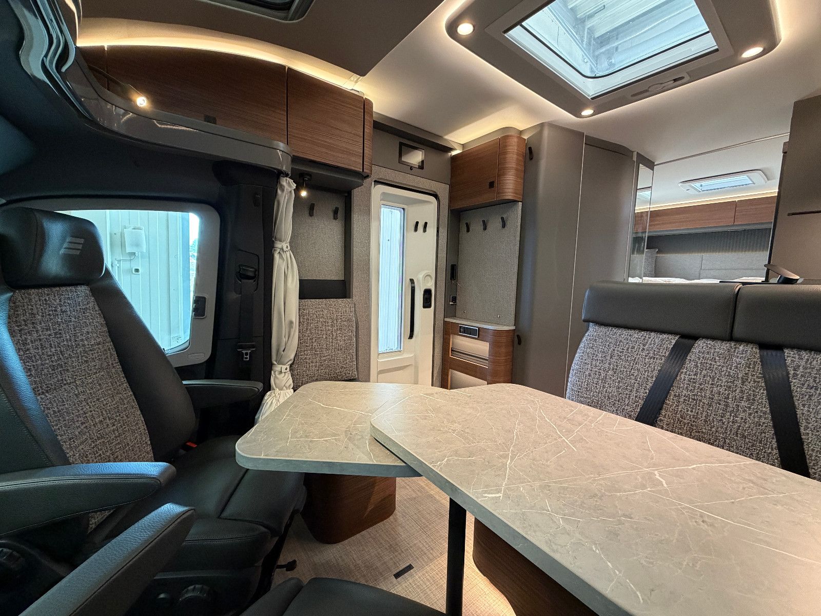 Fahrzeugabbildung HYMER / ERIBA / HYMERCAR B-Klasse MC-T 600 Modell 2026