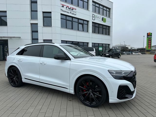 Audi SQ8 TFSI quattro tiptronic+AHK+B&O+PANO+STH+HUD