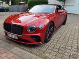 Bentley Continental GTC - rote Bentley Continental