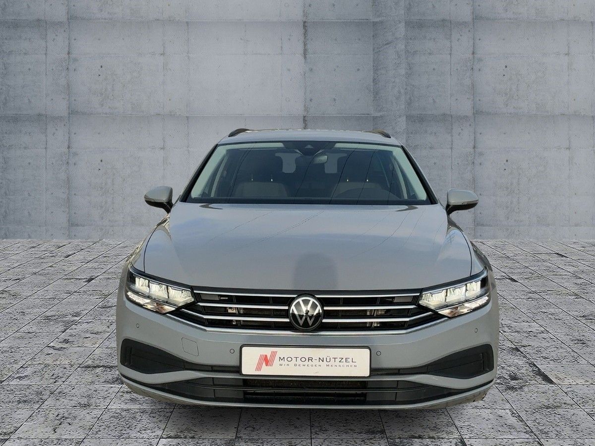 Volkswagen Passat Variant - Bild 3