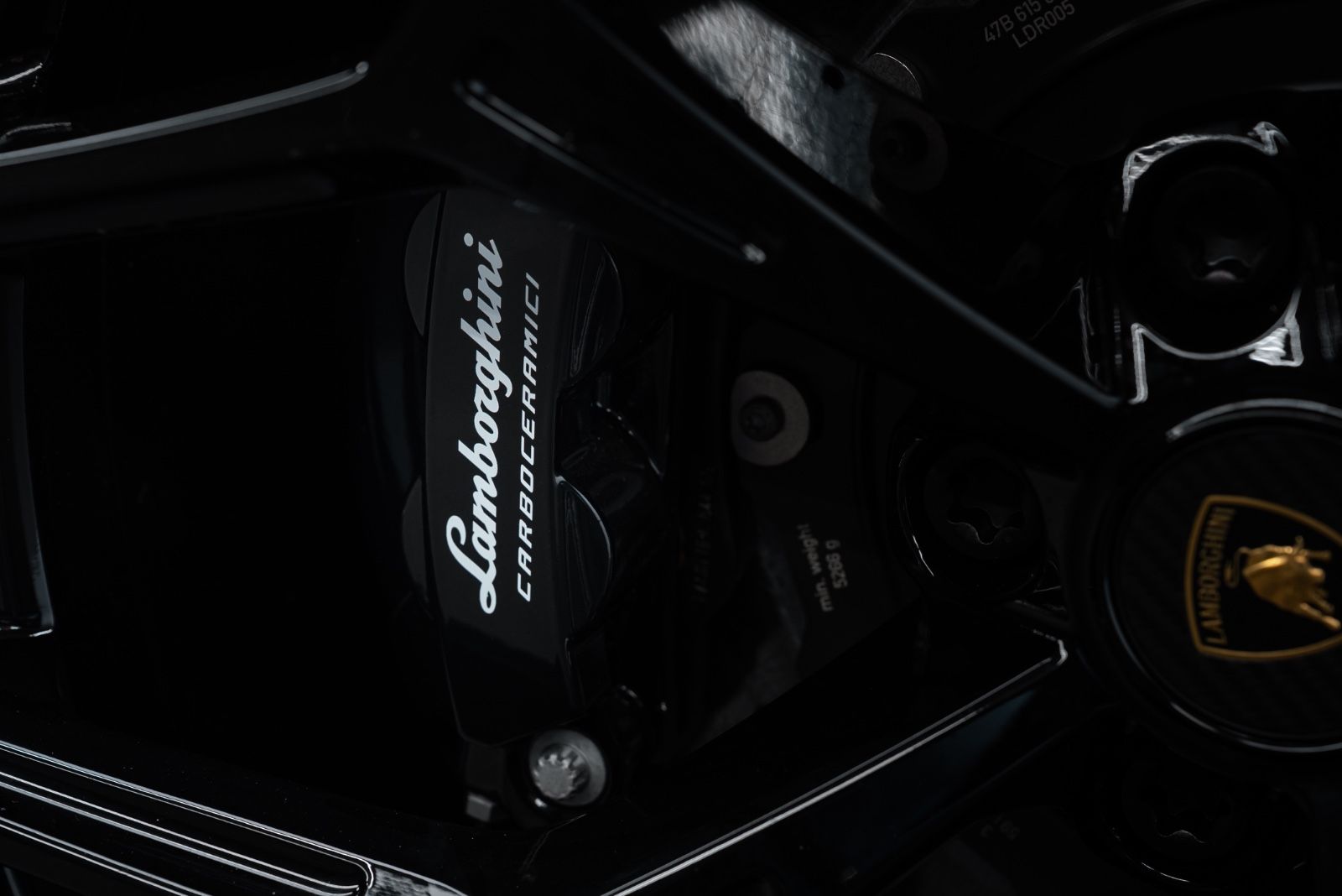 Fahrzeugabbildung Lamborghini REVUELTO CARBON/CAM/PASS DISPLAY