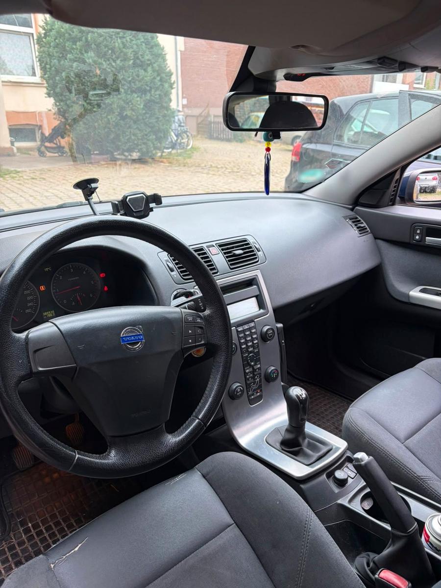 Volvo V50 2006 — photo 7