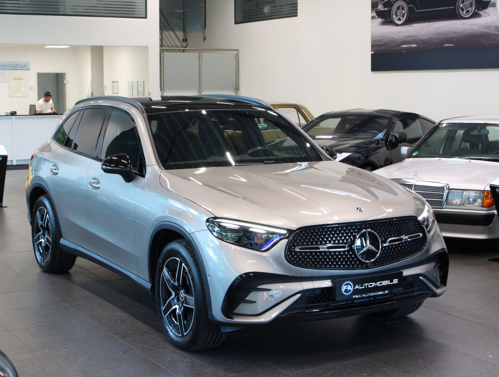Fahrzeugabbildung Mercedes-Benz GLC 220d 4Matic AMG Line Pano*Allradlenkung*VOLL
